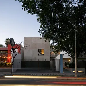 Aparthotel Everness, Guadalajara